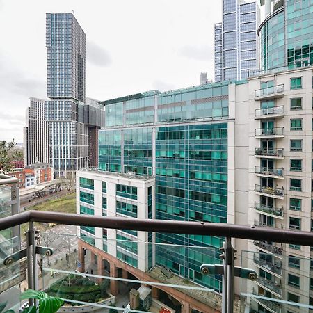 St George Wharf Apartment Londra Exterior foto