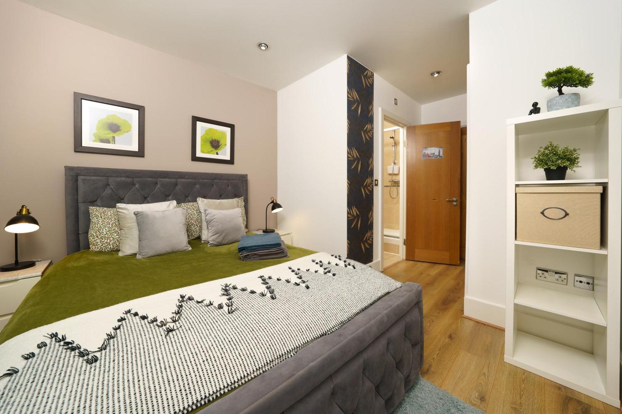 St George Wharf Apartment Londra Exterior foto