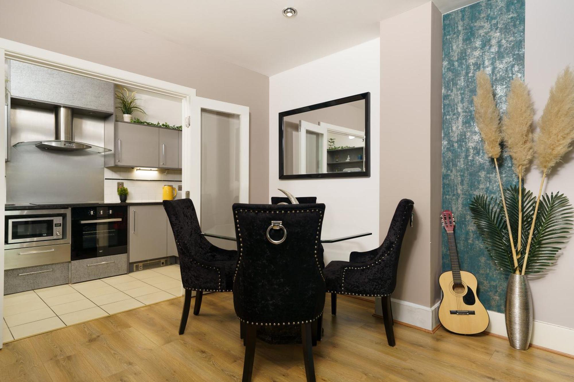 St George Wharf Apartment Londra Exterior foto