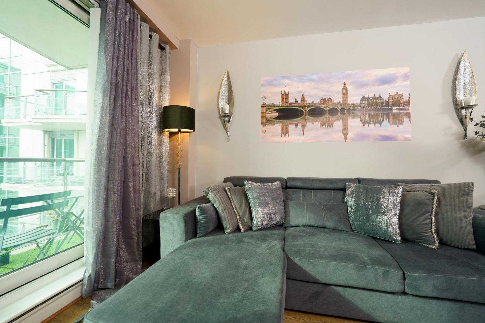 St George Wharf Apartment Londra Exterior foto