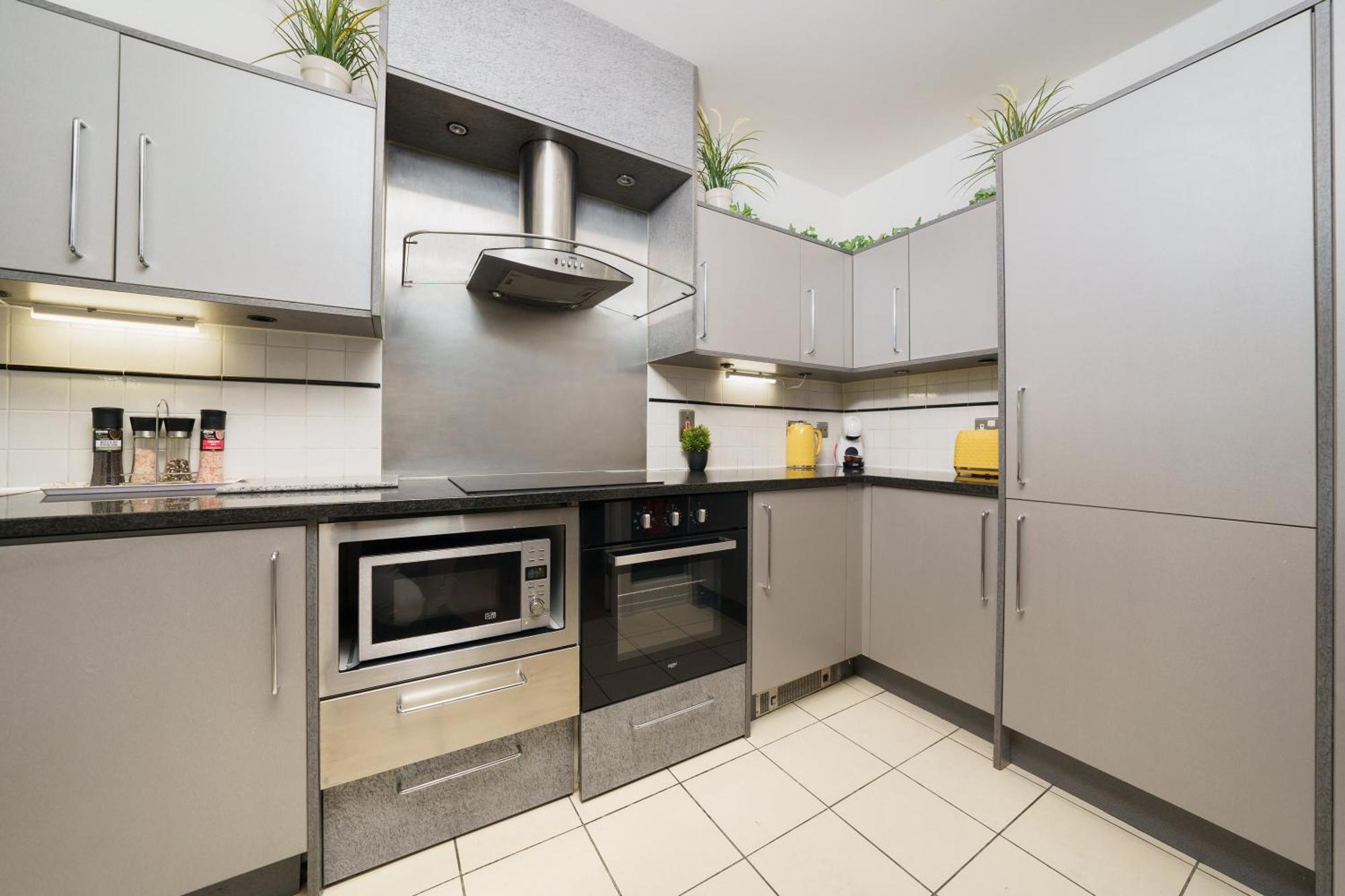 St George Wharf Apartment Londra Exterior foto